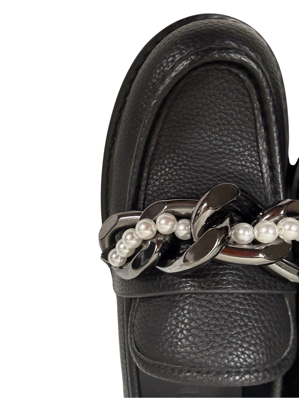 Karl Lagerfeld Black Leather lug Loafers with Chain & Pearl Trim size 8.5 - Picture 6 of 10